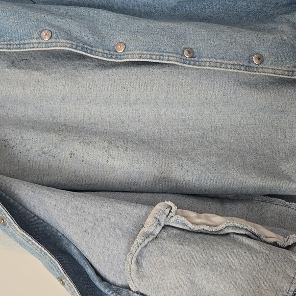 Retro 80's/90's Canadian Wolf Motif Light Blue Denim Streetwear Bomber Jacket - Picture 11 of 14